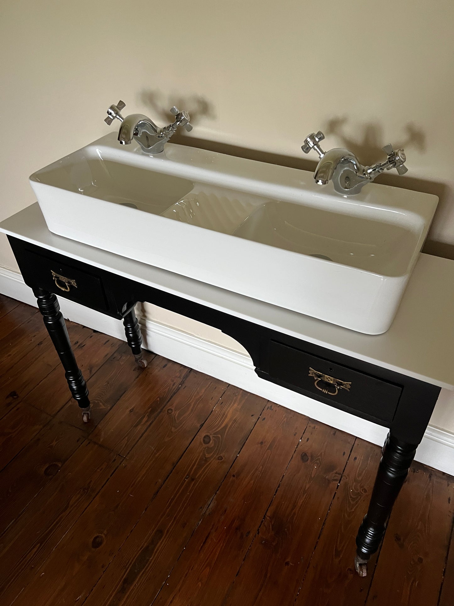 Victorian console table double vanity sink, black with white corian top and chrome taps