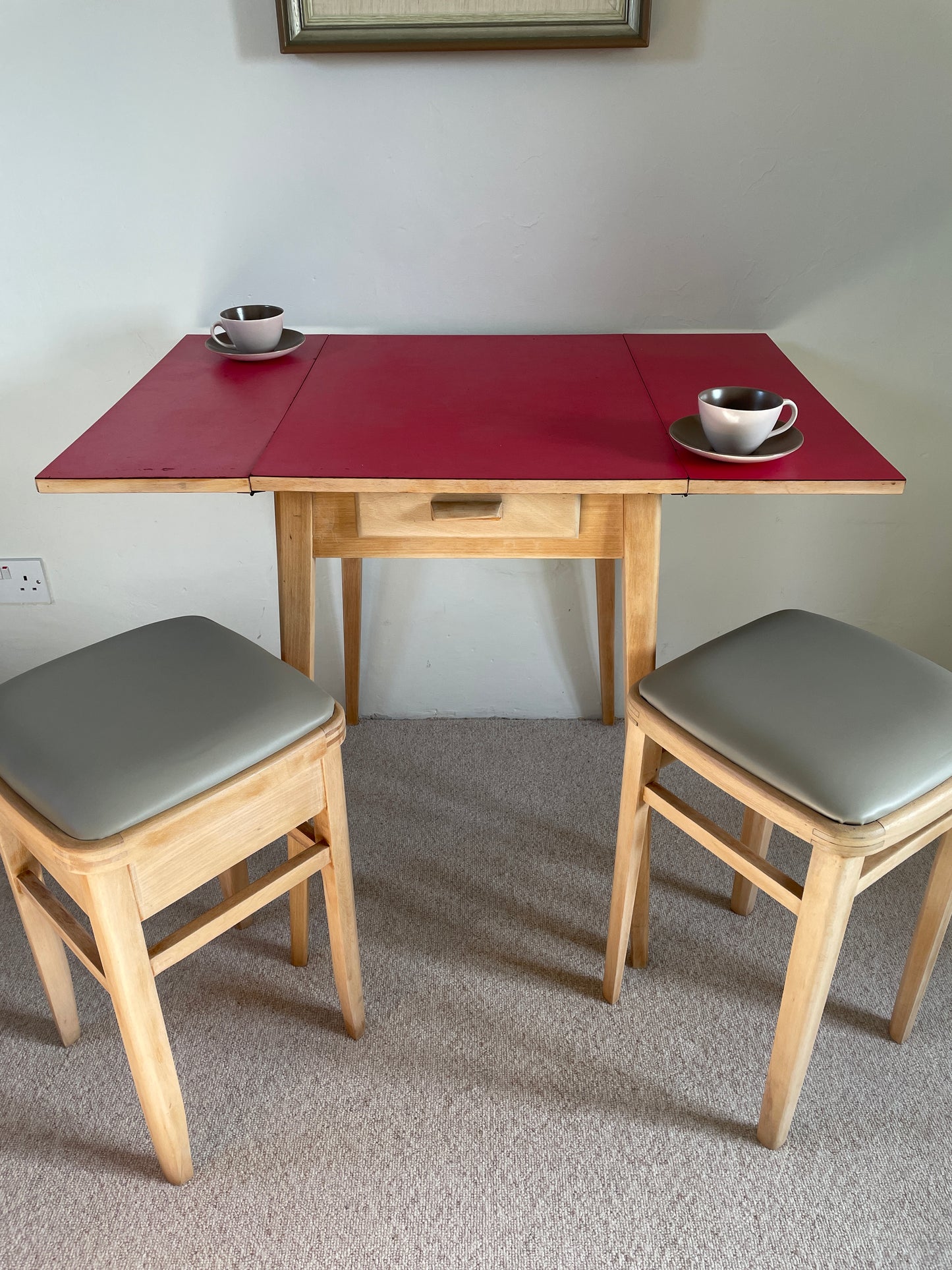 One 1960s Mushroom Vinyl Kitchen Stool